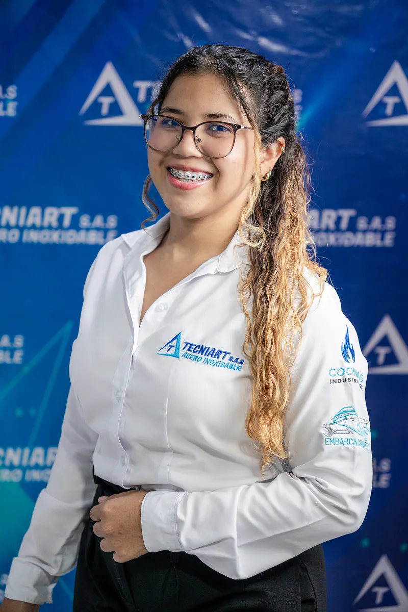 Andrea Becerra - Auxiliar Dto Contable