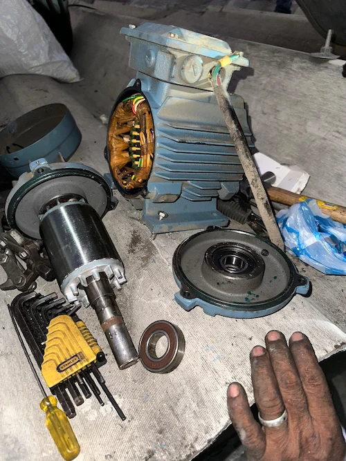 Mantenimiento a sistemas de extracción de cocina industrial